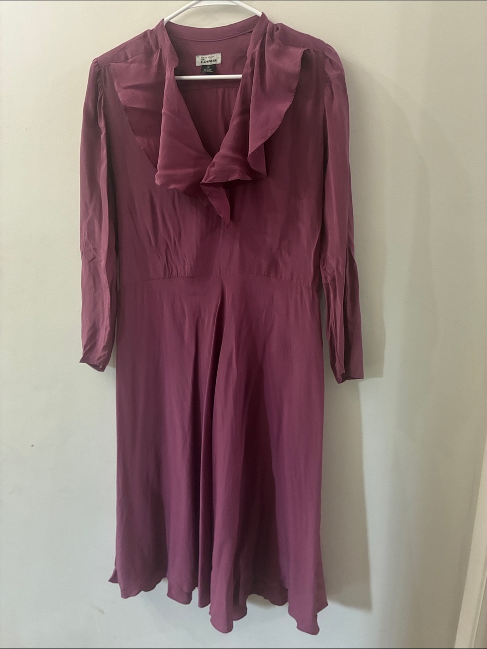 Vintage Nicole Miller -Mauve Long Sleeve Ruffle Neck Dress - 100% silk - Sz 8